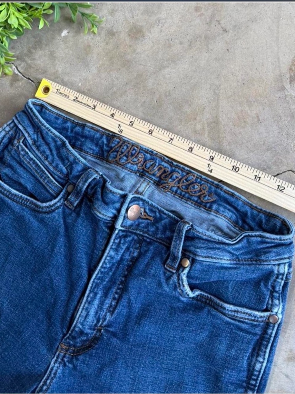 Vintage Wrangler Blue Flared Denim Jeans - Picture 7 of 8